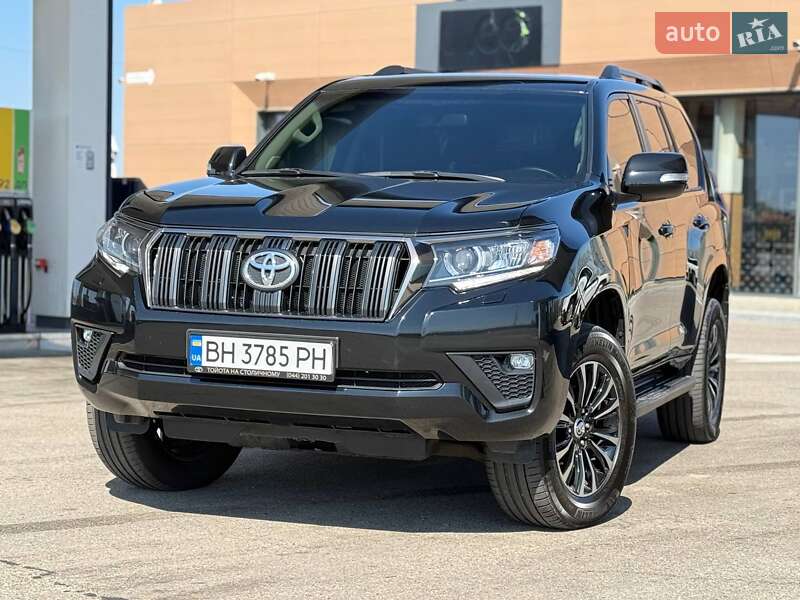 Toyota Land cruiser prado (2023)
