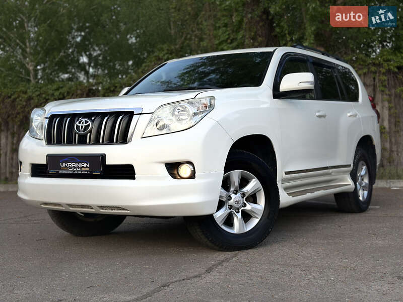 Toyota Land cruiser prado (2011)