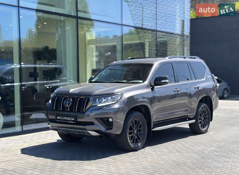 Toyota Land cruiser prado (2022)