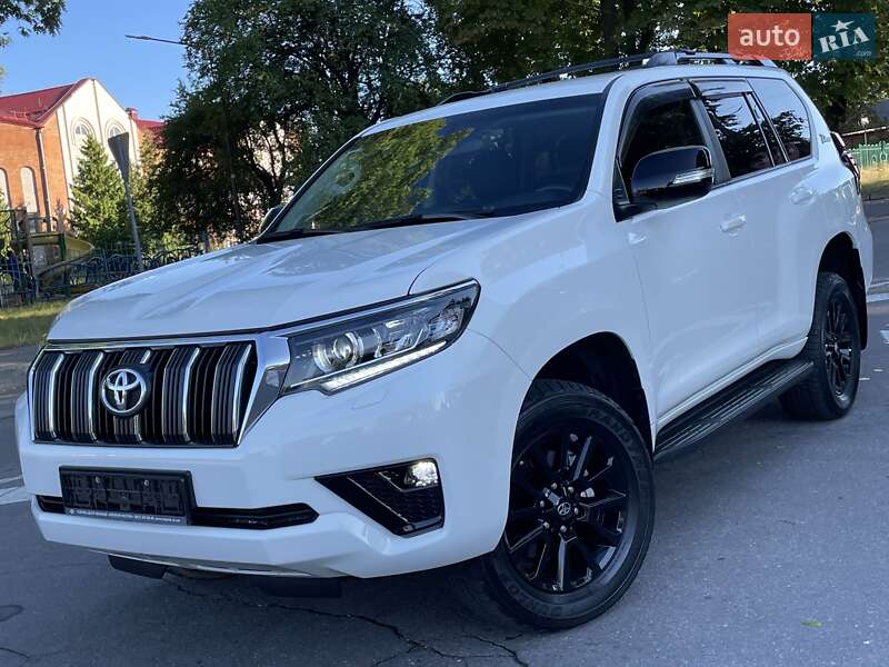 Toyota Land cruiser prado (2021)