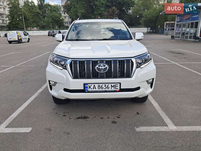 Toyota Land cruiser prado (2019)