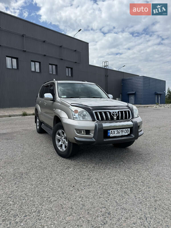 Toyota Land cruiser prado (2004)