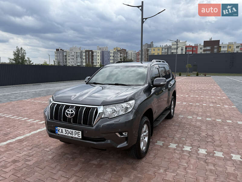Toyota Land cruiser prado (2019)