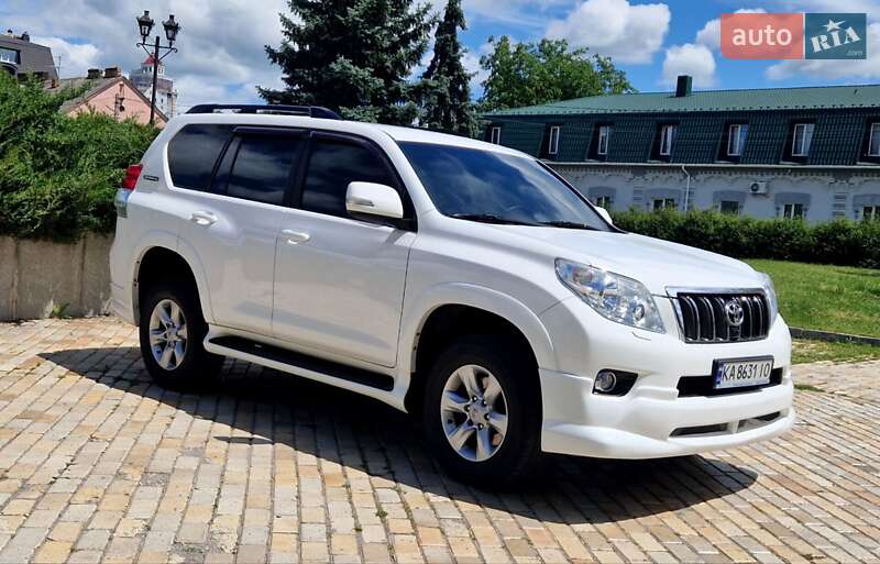 Toyota Land cruiser prado (2012)