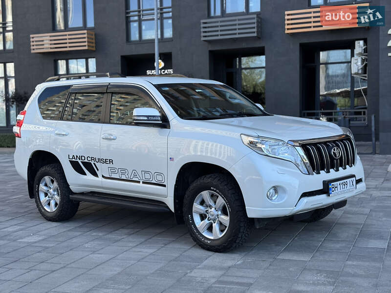 Toyota Land cruiser prado (2015)