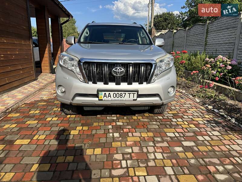 Toyota Land cruiser prado (2013)