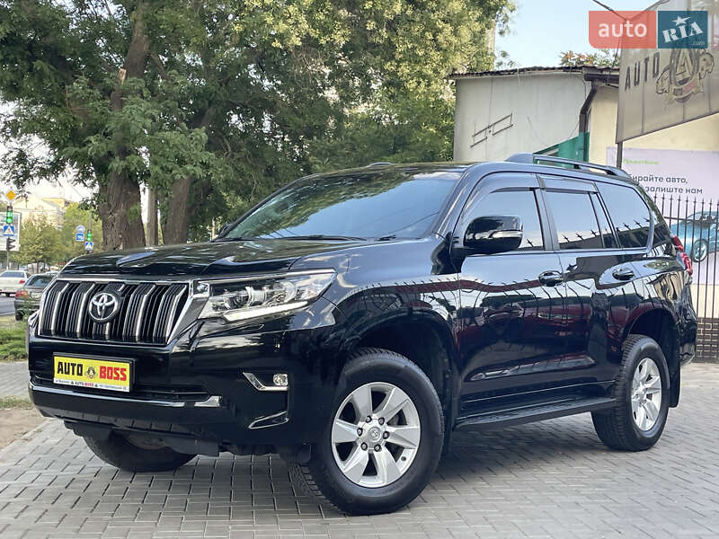 Toyota Land cruiser prado (2017)