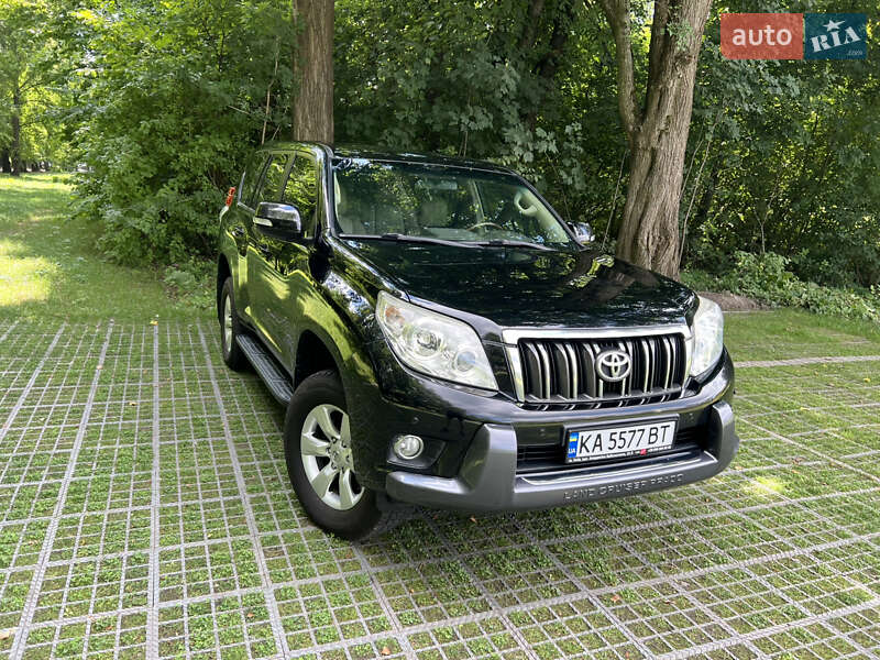 Toyota Land cruiser prado (2011)