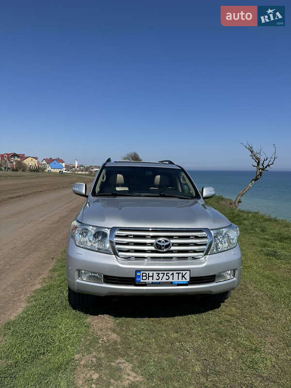 Toyota Land cruiser (2008)