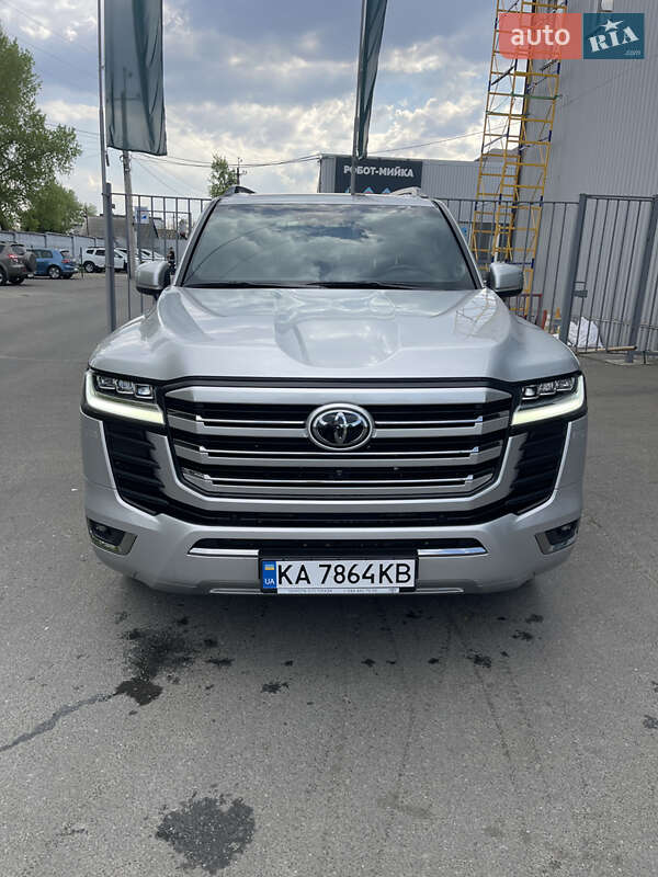 Toyota Land cruiser (2021)