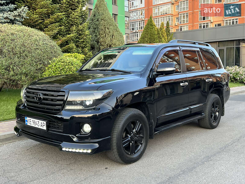 Toyota Land cruiser (2012)