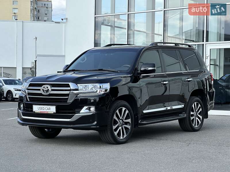 Toyota Land cruiser (2020)