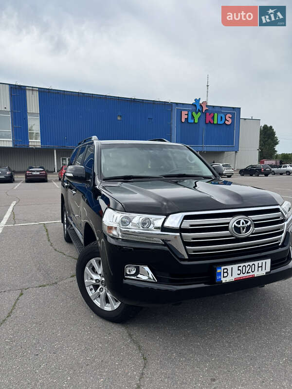 Toyota Land cruiser (2019)