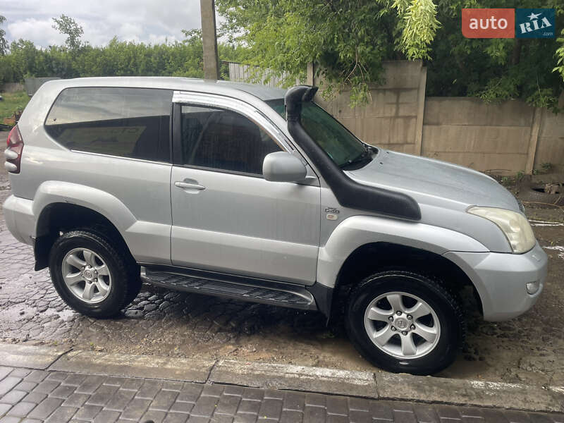 Toyota Land cruiser (2003)
