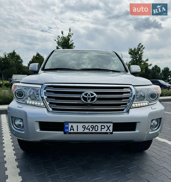 Toyota Land cruiser (2013)