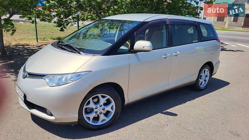 Toyota Previa (2008)