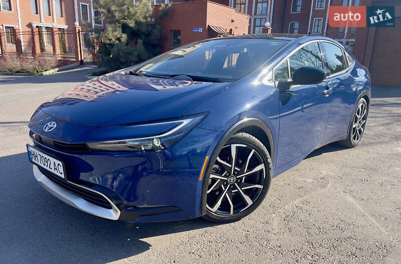 Toyota Prius prime (2024)