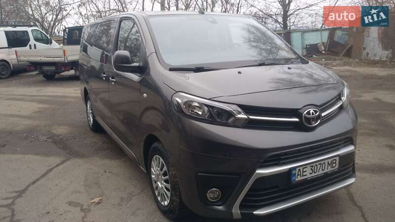 Toyota Proace (2019)