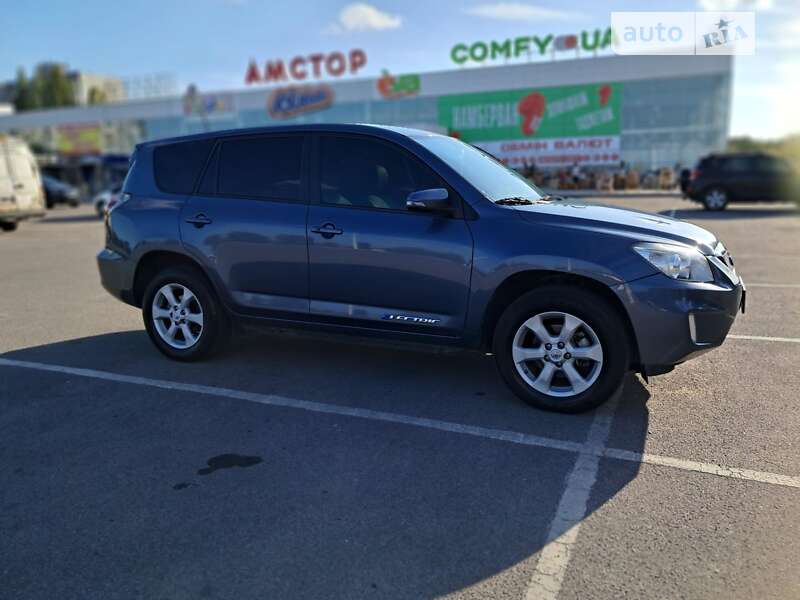 Toyota Rav4 ev (2012)