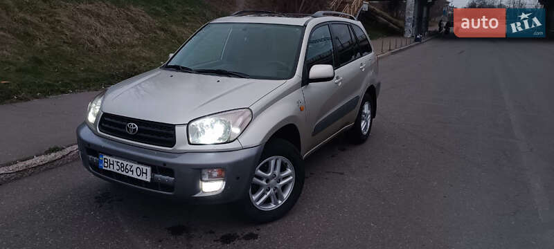 Toyota Rav4 (2002)