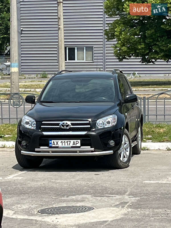 Toyota Rav4 (2007)