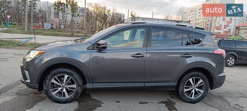 Toyota Rav4 (2016)