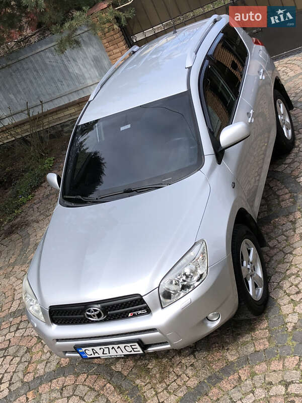 Toyota Rav4 (2007)