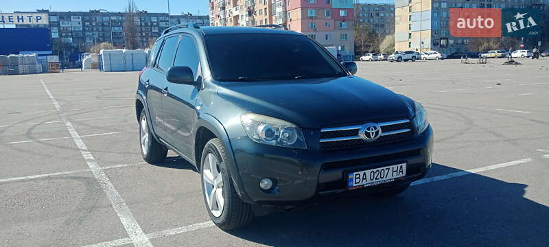 Toyota Rav4 (2008)