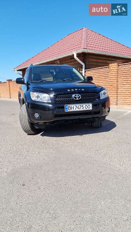 Toyota Rav4 (2008)