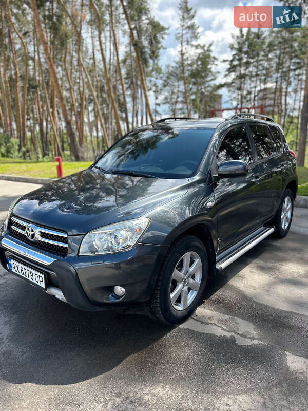 Toyota Rav4 (2008)