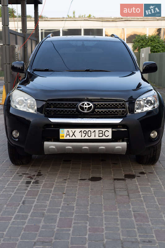 Toyota Rav4 (2007)