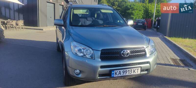 Toyota Rav4 (2007)