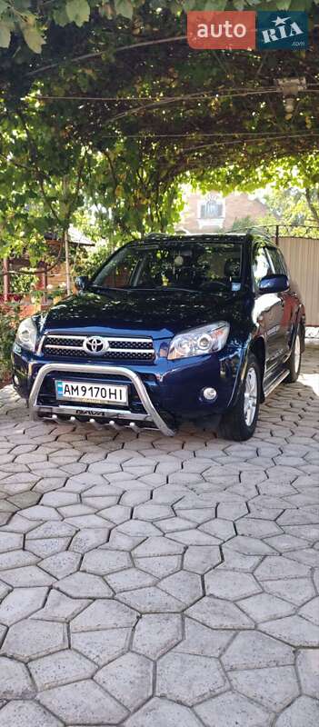 Toyota Rav4 (2007)