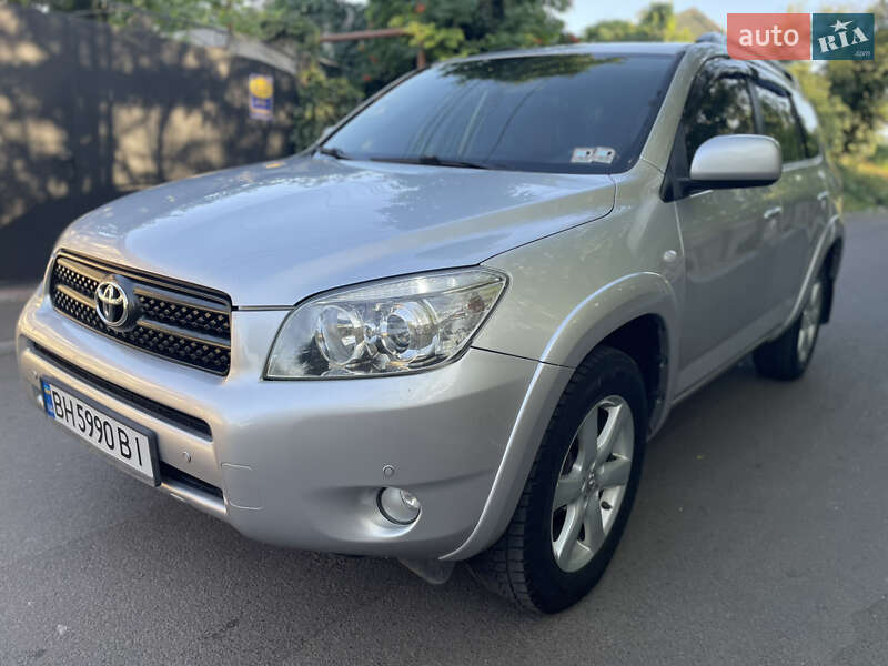 Toyota Rav4 (2007)
