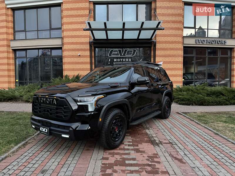 Toyota Sequoia (2023)
