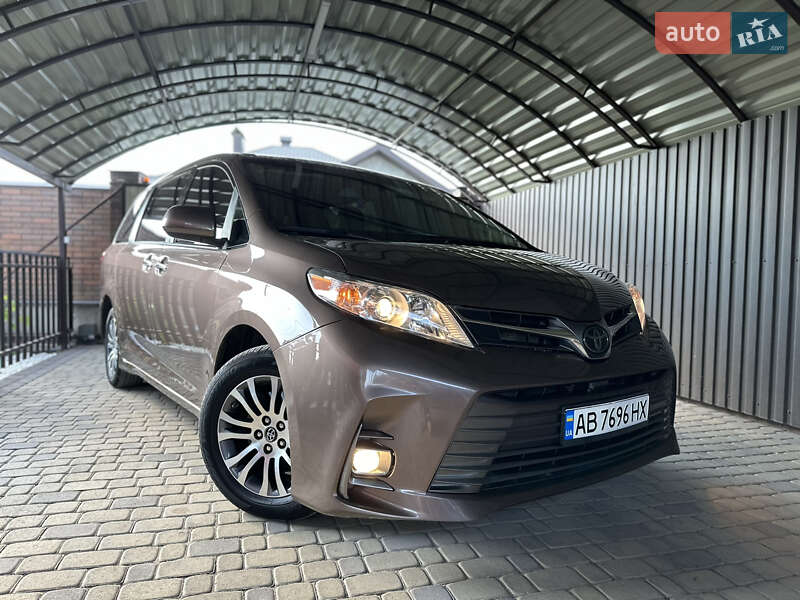Toyota Sienna (2019)