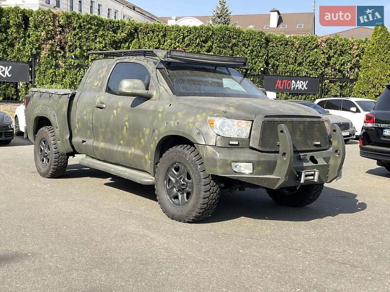 Toyota Tundra (2009)