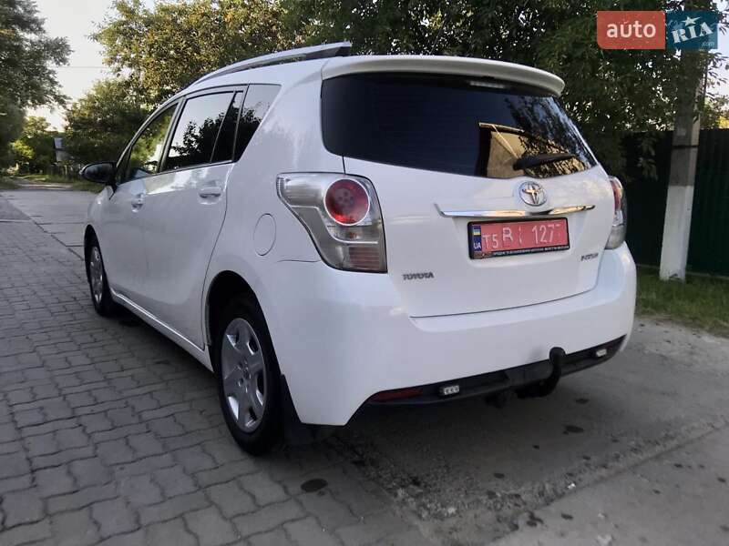 Toyota Verso (2013)