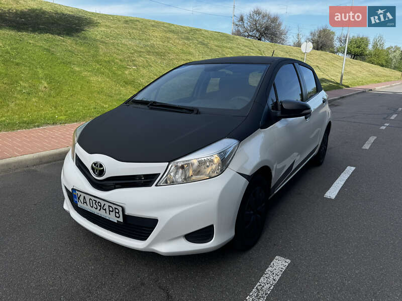 Toyota Yaris (2012)