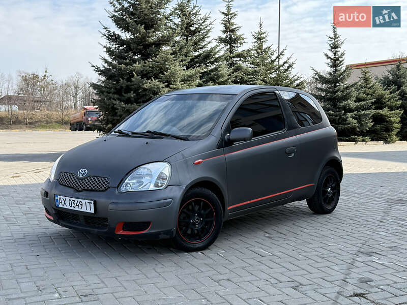 Toyota Yaris (2004)