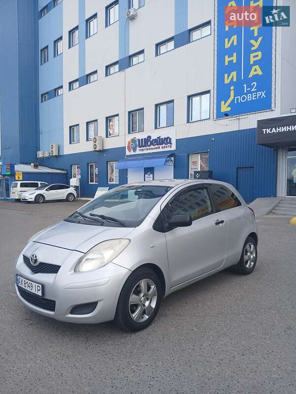 Toyota Yaris (2009)