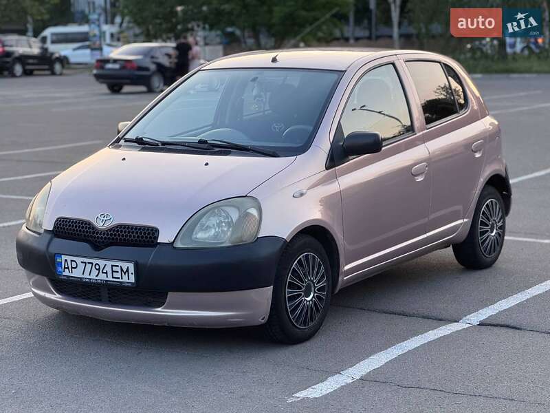 Toyota Yaris (2000)