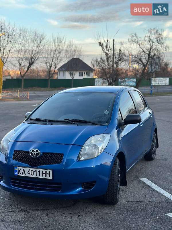 Toyota Yaris (2007)
