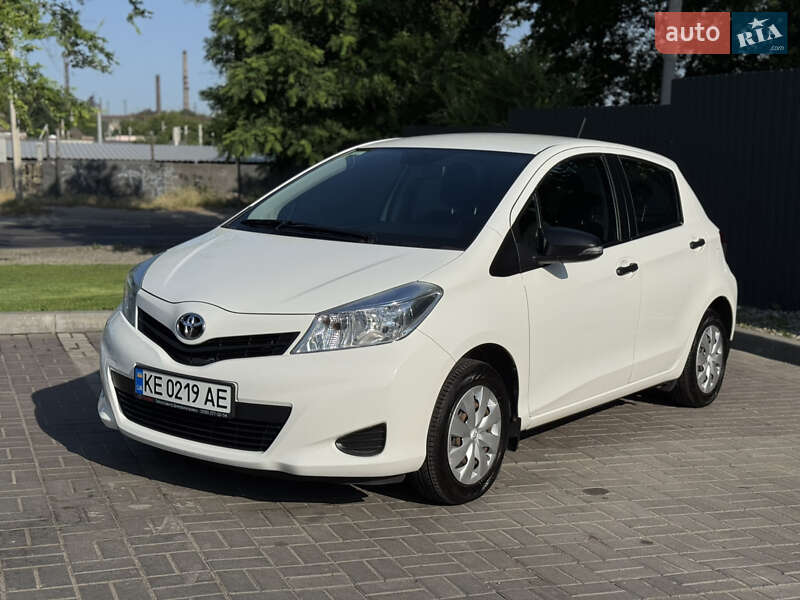 Toyota Yaris (2012)