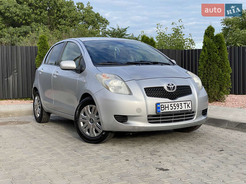 Toyota Yaris (2007)