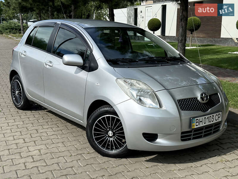 Toyota Yaris (2006)