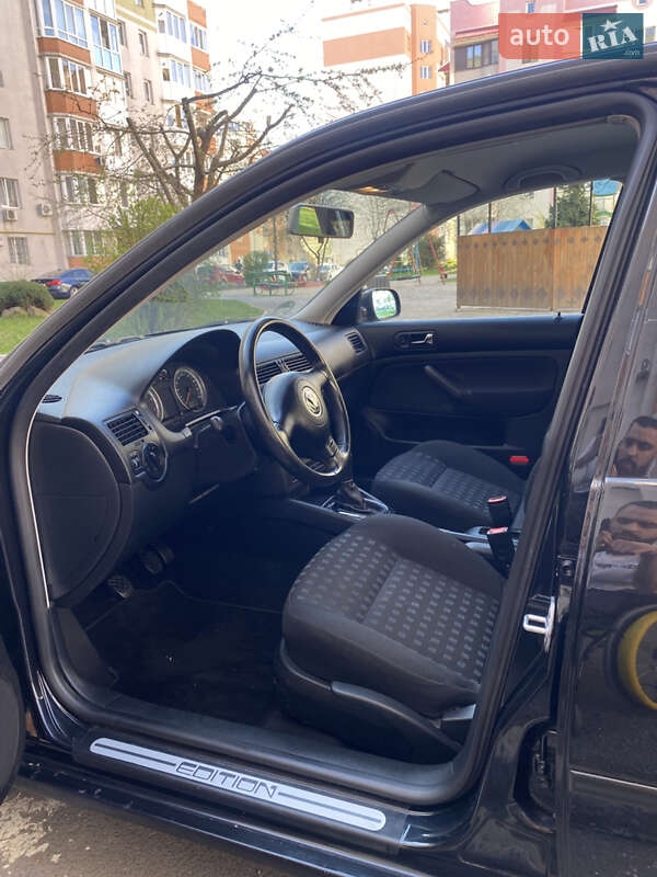 Volkswagen Bora (2001)