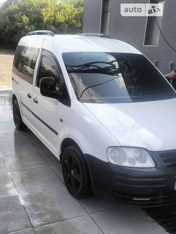 Volkswagen Caddy (2006)