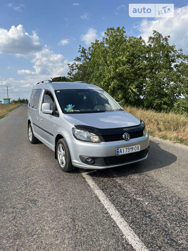 Volkswagen Caddy (2011)