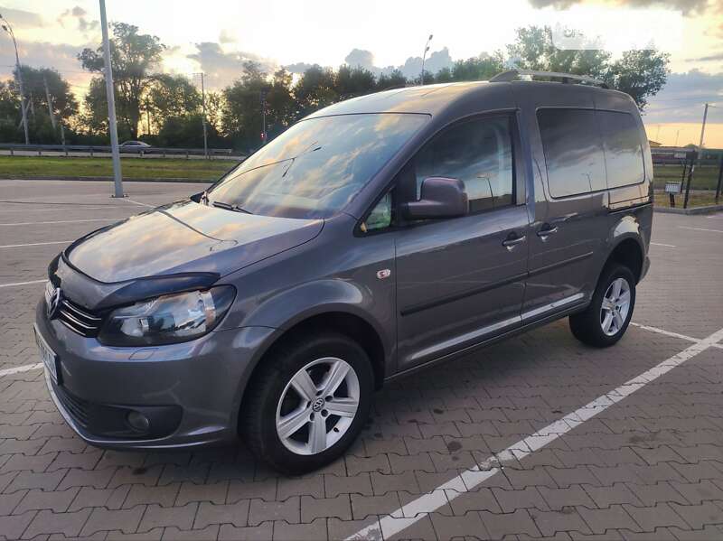 Volkswagen Caddy (2012)